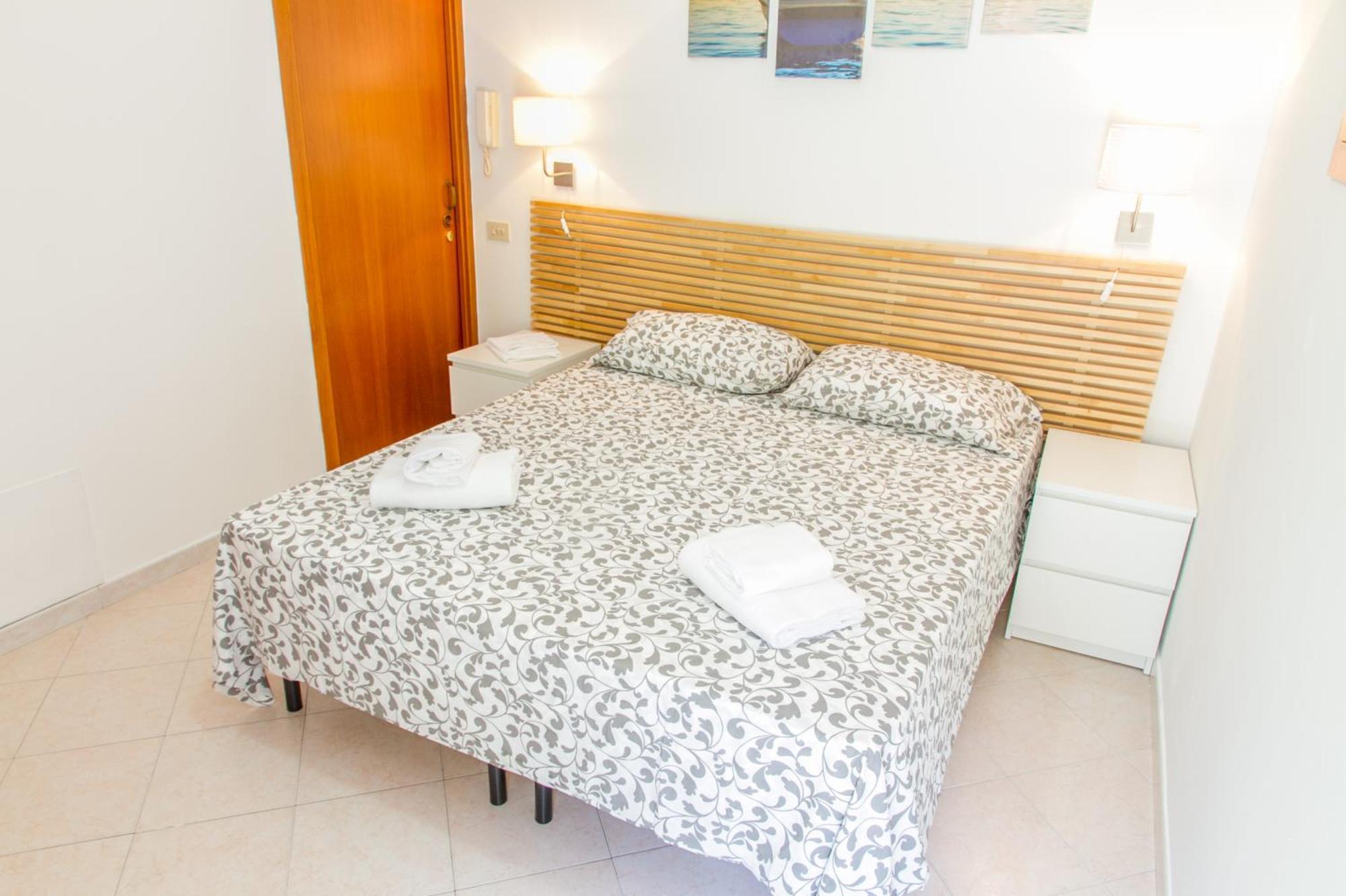 Hotel Ai Candelori Cefalù Esterno foto